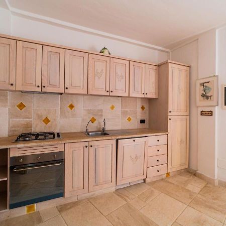 Murphy Holiday Home - Ester'S House La Maddalena  Esterno foto