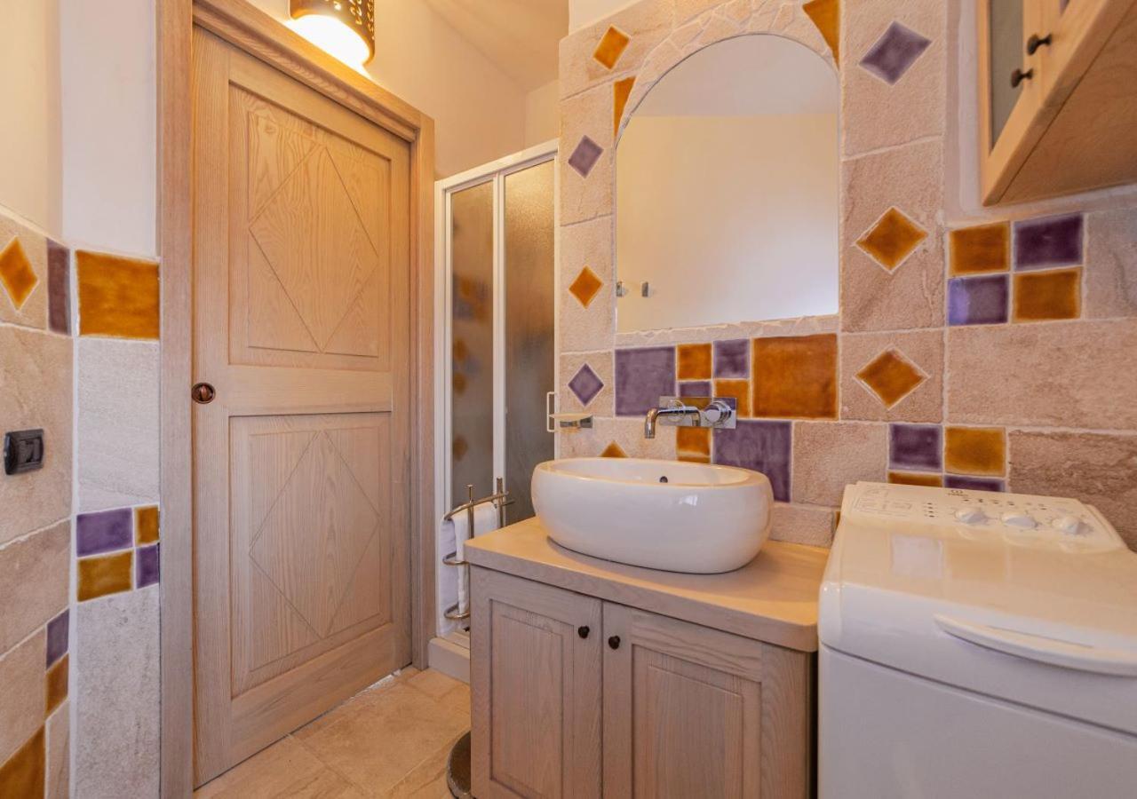 Murphy Holiday Home - Ester'S House La Maddalena  Esterno foto
