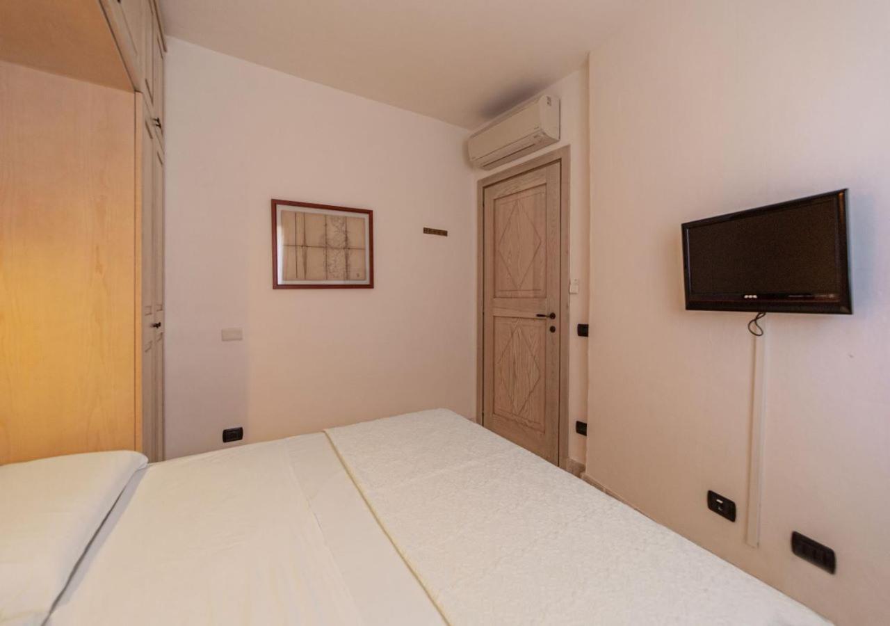 Murphy Holiday Home - Ester'S House La Maddalena  Esterno foto